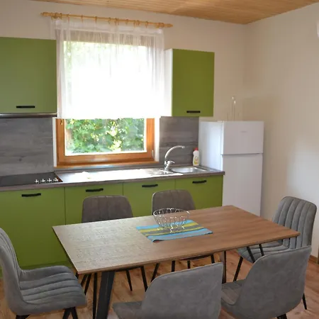 Fuerjes Apartmanhazak