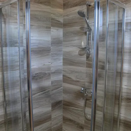 Fuerjes Apartmanhazak * Tiszafüred