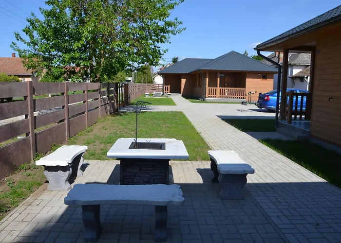 Fuerjes Apartmanhazak * Tiszafüred